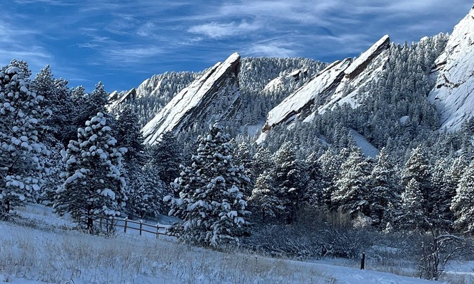 Longmont House | Pet Friendly 3-bedroom townhome close to Boulder, Denver and Rocky Mountain