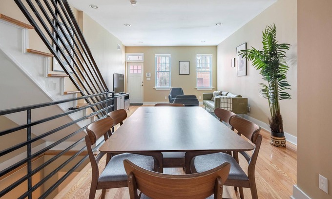 Southwest Center City House | Pet-Friendly 3BR House in Philly w/Fenced Patio