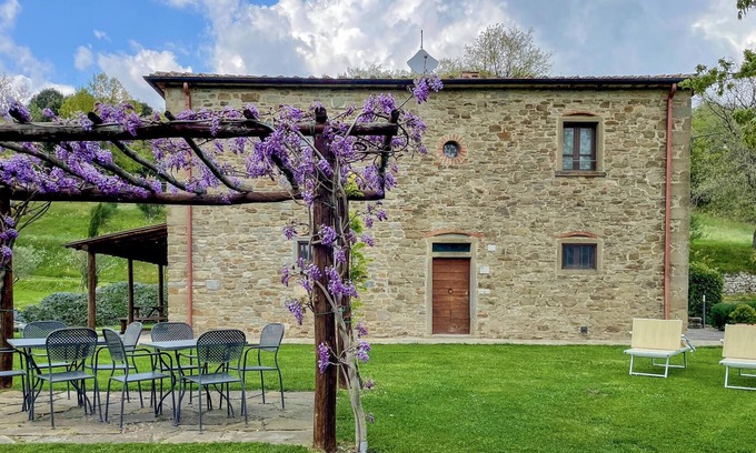 Anghiari Apartment | Pet friendly apartment