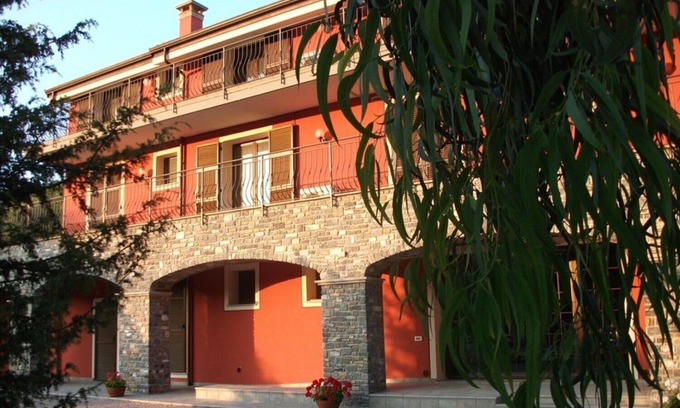 San Bartolomeo Apartment | Pet Friendly Apartment 'Chico Agriturismo La Scuderia' with Wi-Fi