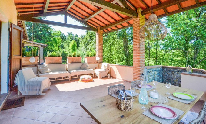 Anghiari Apartment | Pet friendly apartment in Anghiari
