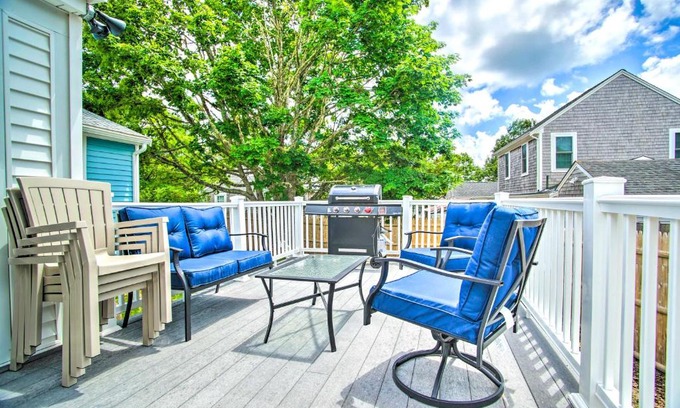 Dennis Port House | Pet-Friendly Cape Cod Getaway Less Than 1 Mi to Beach