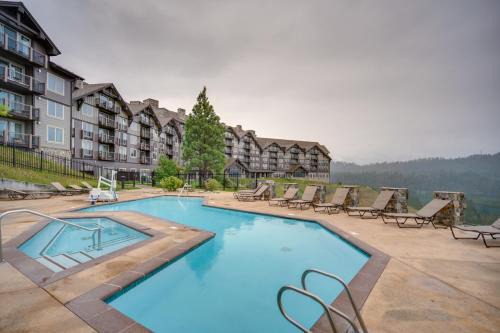 Cle Elum Apartment | Pet-Friendly Cle Elum Condo - Hike, Ski and Relax!