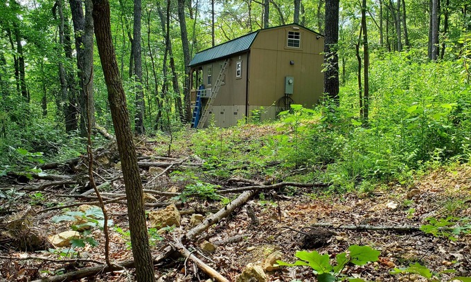 Pikeville Cottage | Pet friendly cottage on 17 acre Lake front property with dock and kayak access