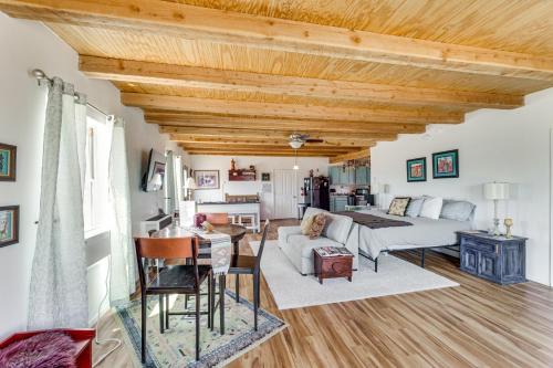 Taos Apartment | Pet-Friendly El Prado Vacation Rental with Views!