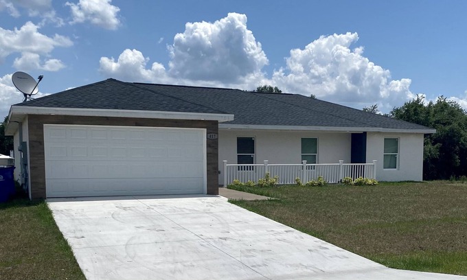 Highland House | Pet Friendly Family Home - 5 Min to the racetrack