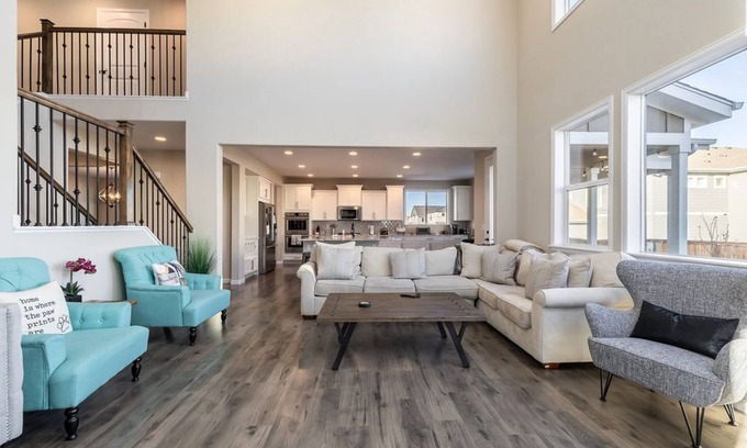 Commerce City House | Pet Friendly Getaway!