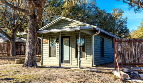 Ingram House | Pet-Friendly Glamping Cabin, with River Access in Ingram, Texas