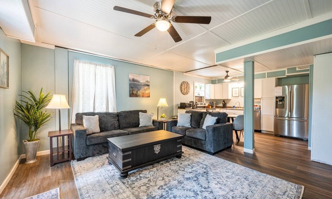Woodstock Apartment | Pet-Friendly | Grill + Special Midweek Pricing!
