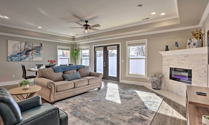 Jeffersonville - Clarksville House | Pet-Friendly Home, 5 Mi to Dtwn Louisville!