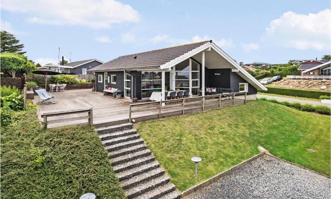 Hejlsminde Strand House | Pet Friendly Home In Hejls With Wifi