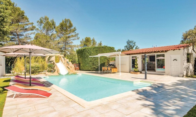 Trets House | Pet friendly home in Trets