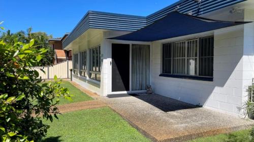 Woorim House | Pet Friendly home walking distance to Surf Beach - North St, Woorim