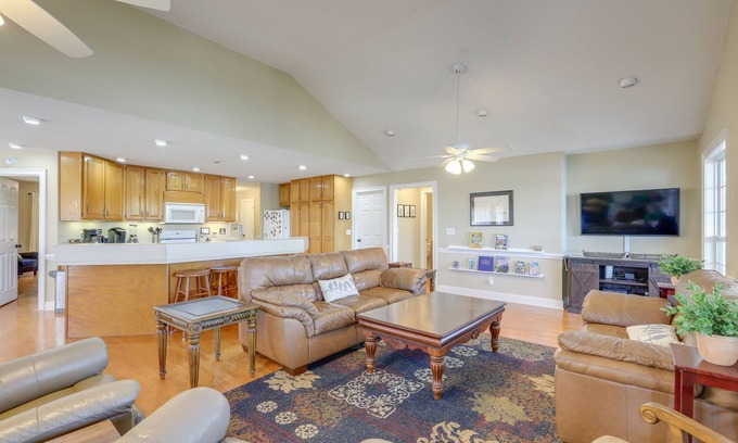 Milledgeville House | Pet-Friendly Milledgeville Home on Lake Sinclair!