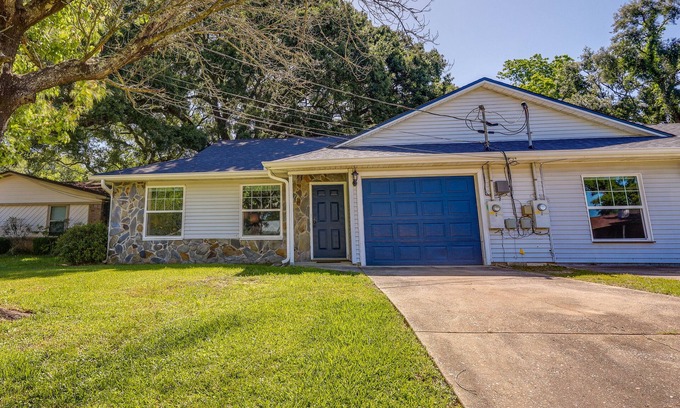 Bellview House | Pet-Friendly Pensacola Vacation Rental w/Patio