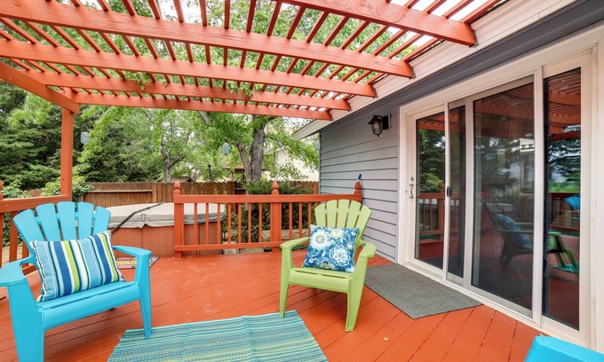 Northwest Reno House | Pet-Friendly Reno Hideaway w/Private Hot Tub!