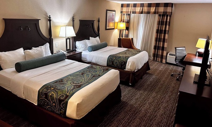 Harrisburg - Hershey House | Pet-Friendly Retreat w/In-Room Amenities Near Local Attractions - 3 Units