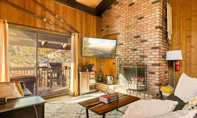 Big Bear Lake Cabin | Pet Friendly + Ski In Out Unobstructed Views