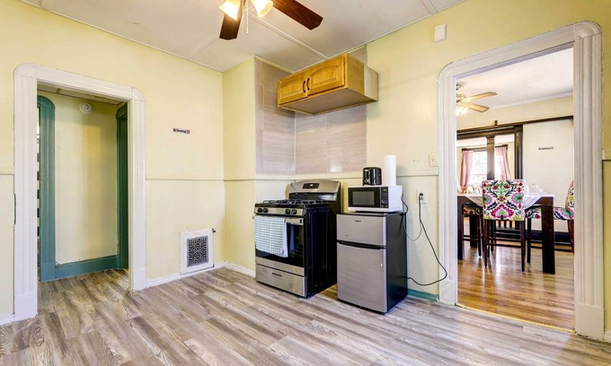 Springfield Apartment | Pet-Friendly Springfield Vacation Rental!