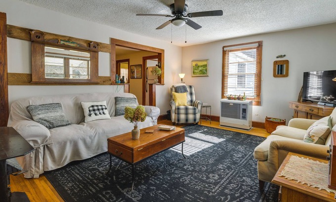 Kyle House | Pet-Friendly Topton Home w/Patio, Deck & Views!