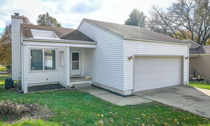Urbandale House | Pet-Friendly Urbandale Home ~ 8 Mi to Des Moines!