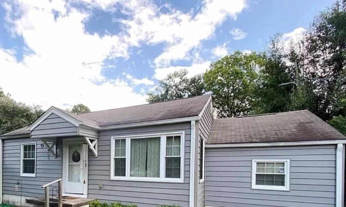 Chattanooga Valley House | Pet friendly 2 bedroom, pool, fenced yard near Chattanooga