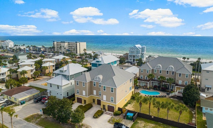 Kiska Beach House | Pet Friendly Beach House – Sleeps 16, Pool, Steps to Beach, Free Golf Daily