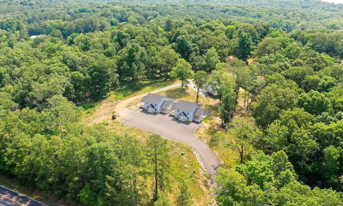 Benton House | Pet-Friendly Vacation Rental Near Kentucky Lake!