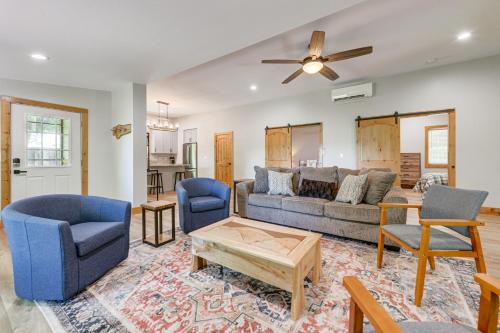 Waynesville House | Pet-Friendly Waynesville Cabin with Deck and Mtn Views