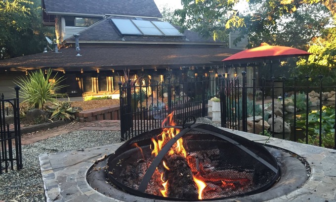 Petaluma House | Petaluma Koi Pond Retreat . very relaxing and close to wine country.