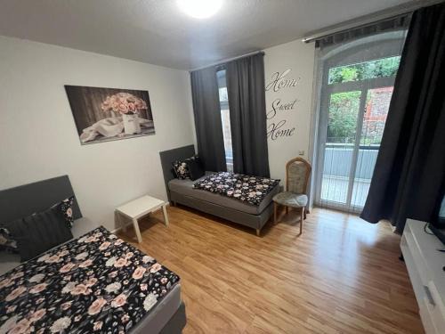Bruhlervorstadt Apartment | Peter