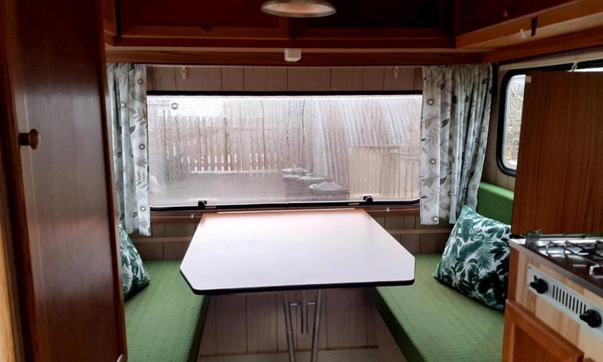 Polleur Other | Petite caravane vintage aux portes des Fagnes