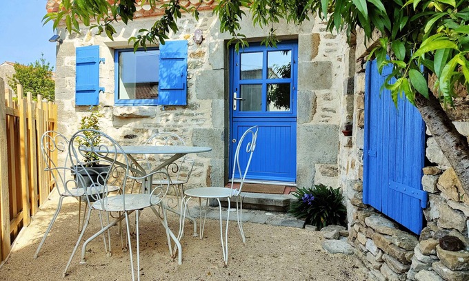 Bourgenay House | Petite Maison en Pierre à 5 min de la Plage