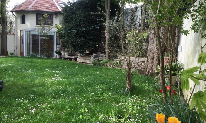 Rosny-sous-Bois House | Petite maison du jardin