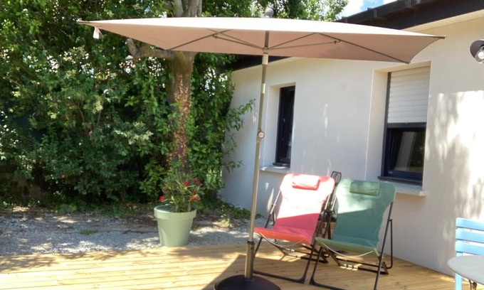 Vannes House | Petite maison ensoleillée à 10 minutes du port de Vannes