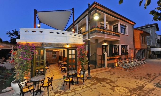 Gokceada Hotel | Petrino Gokceada Hotel & Kitchen