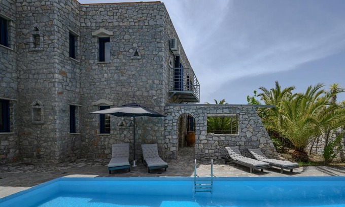 Lampini Villa | Petritis