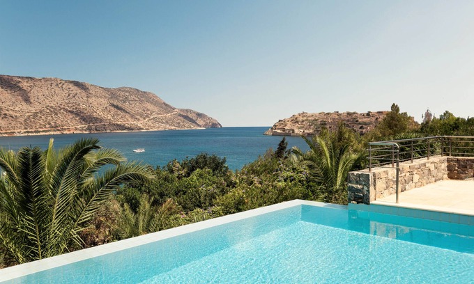 Elounda Hotel | Phāea Blue - Small Luxury Hotels of the World