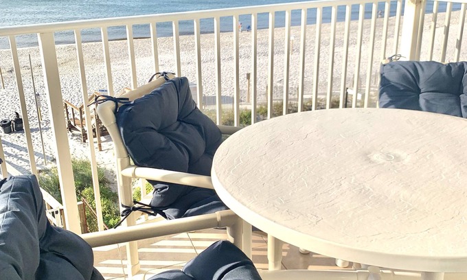 Ono Island Condo | Phenomenal Views! Beachfront! Come relax at the Beach! Unit 26