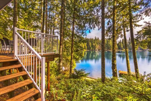 Shelton House | Phillips Lake Lodge
