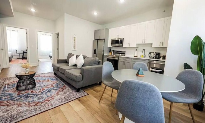 North Philadelphia East Apartment | Philly - Reese Street Apt 3