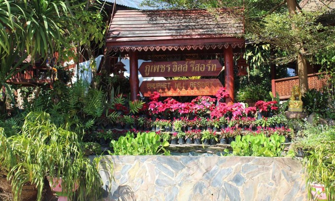 Phu Ruea Bed & Breakfast | Phuphet Hill Resort