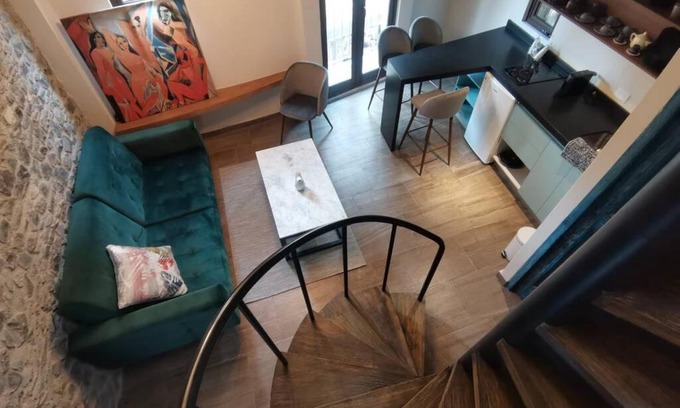 Santeagueda Apartment | Piacere loft Val'Quirico. Bed, Jacuzzi & Coffe
