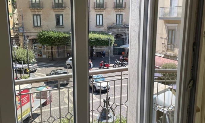 Piaggine House | PIAZZA VENETO - View of main town square, ideal hiking and nature