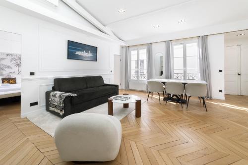 Enfants-Rouges Apartment | Pick A Flat's Apartment in Le Marais - Rue Filles du Calvaire