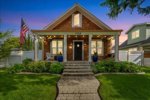 Coeur d'Alene House | Picket Fences - Great Downtown Location