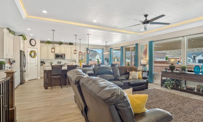 Hurricane House | Pickleball Palace Near Sand Hollow