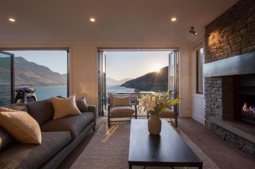 Queenstown City Centre Villa | Picture Point Villa