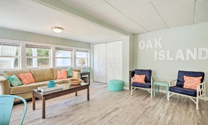 Tranquil Harbour House | Picturesque Duplex Unit, half Mi to the Beach!