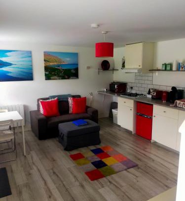 Murrisk Apartment | Pier Road Cottage, Croagh Patrick